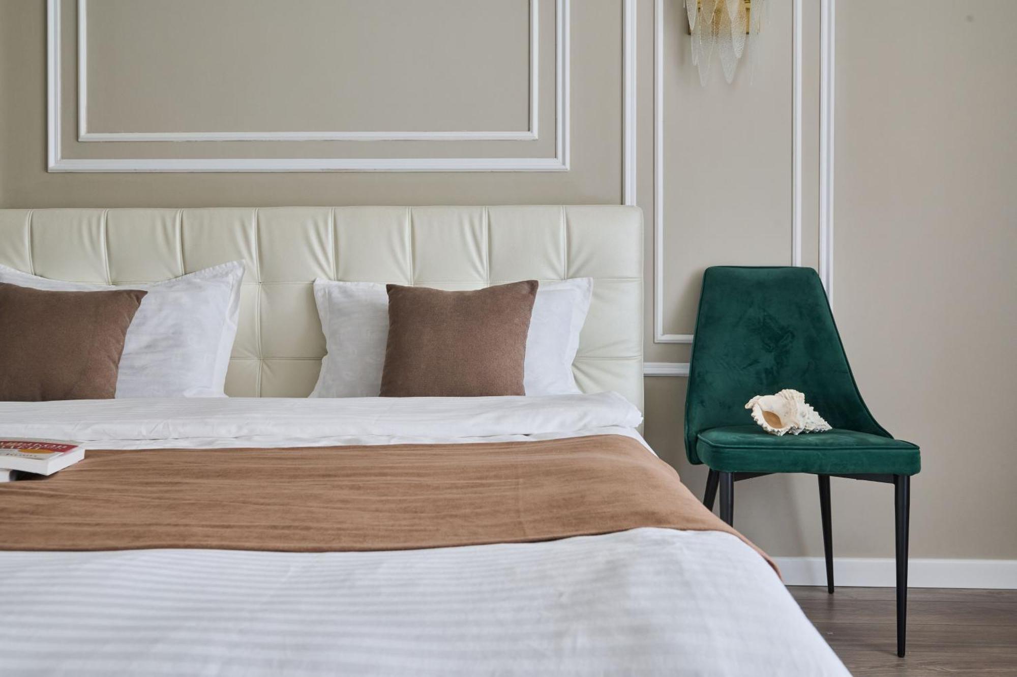 Five Business-Class Rooms In R-House Near Mega Center 알마티 외부 사진